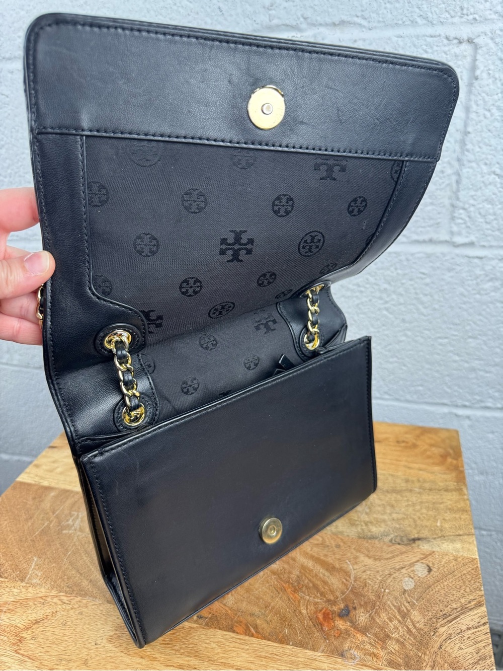 Tory Burch Fleming Small Convertible Shoulder Bag –Black Chevron Quilted Leather - Picture 9 of 14